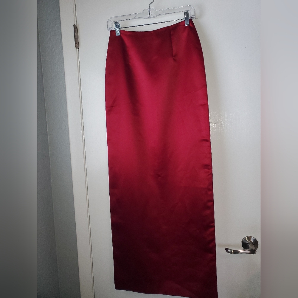 Nicole Miller Deep Burgundy Maxi Skirt - Picture 3 of 8